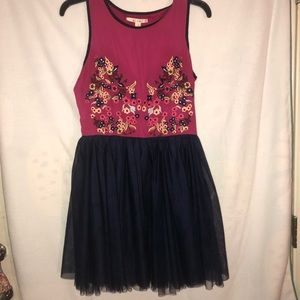 Francesca’s Magenta/Navy Tulle Embroidered Dress